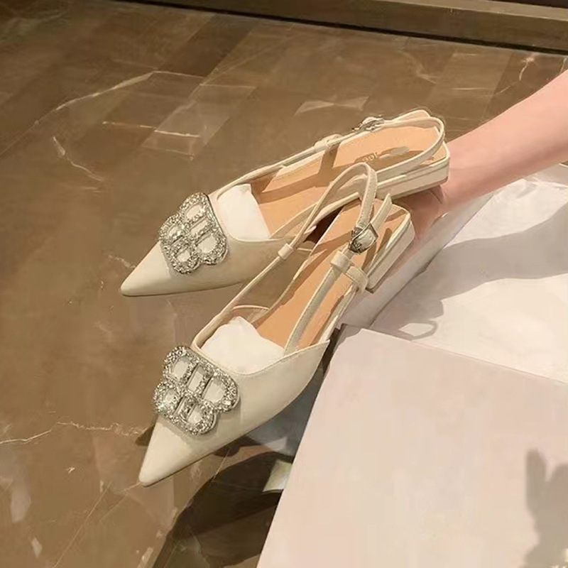 葡萄妈~新款法式水钻细跟小尖头包头凉鞋女高级感一字带后空单鞋