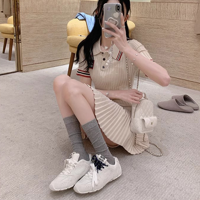 葡萄妈新款复古系带百搭透气真皮休闲运动德训阿甘鞋女