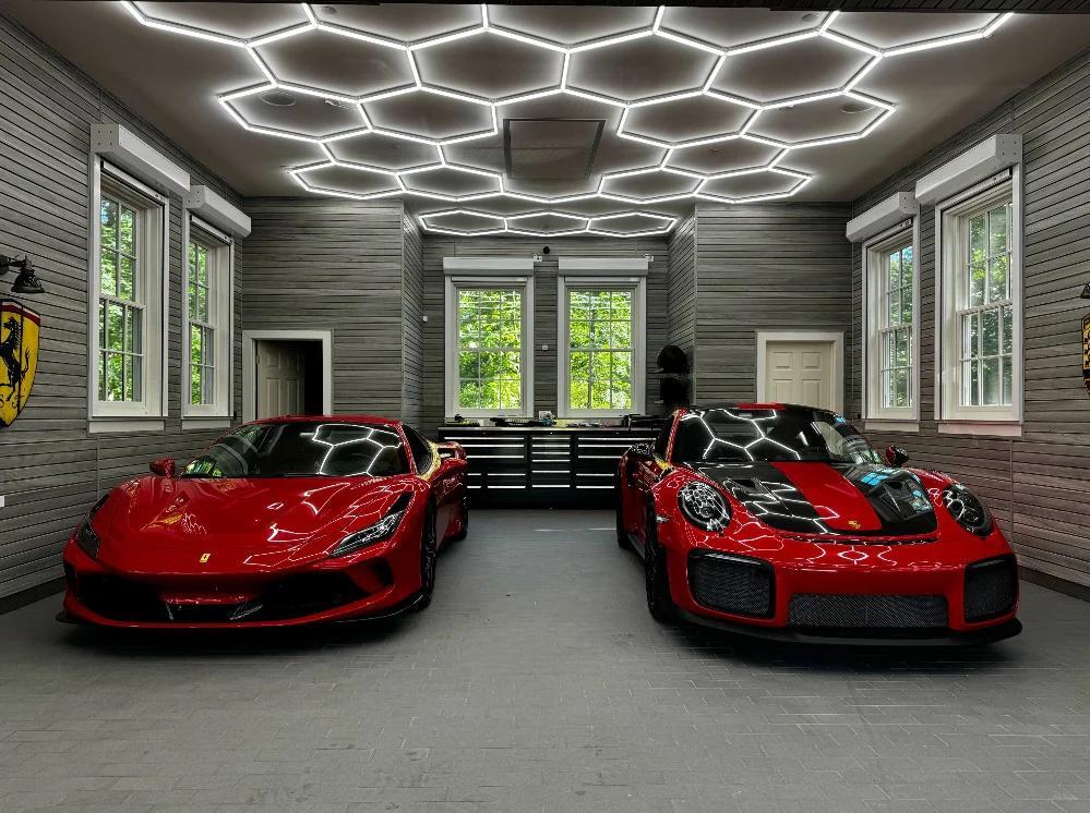 {"default":"Navigation link to double parking space garage lighting"}
