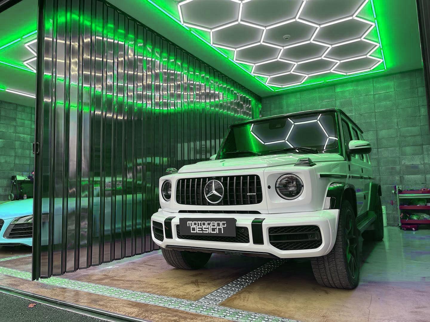 15Grid With Green Border Hexagon Lighting【4800*2400mm/15.8*7.9ft】