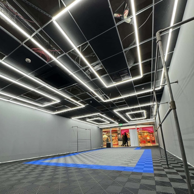 Even brightness Rectangle LED light in commercial showroom