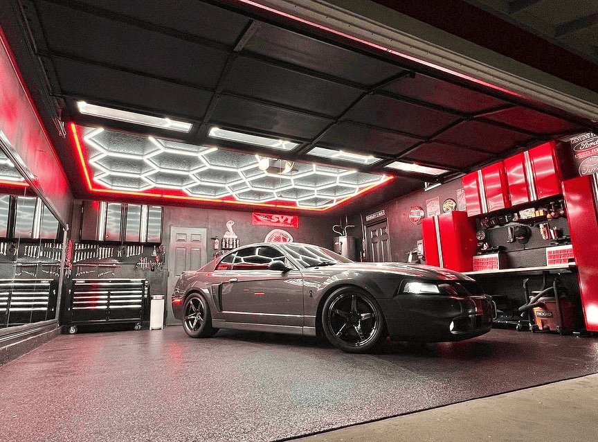 {"default":"hexagon lighting with color border options to match personal style\n"}
