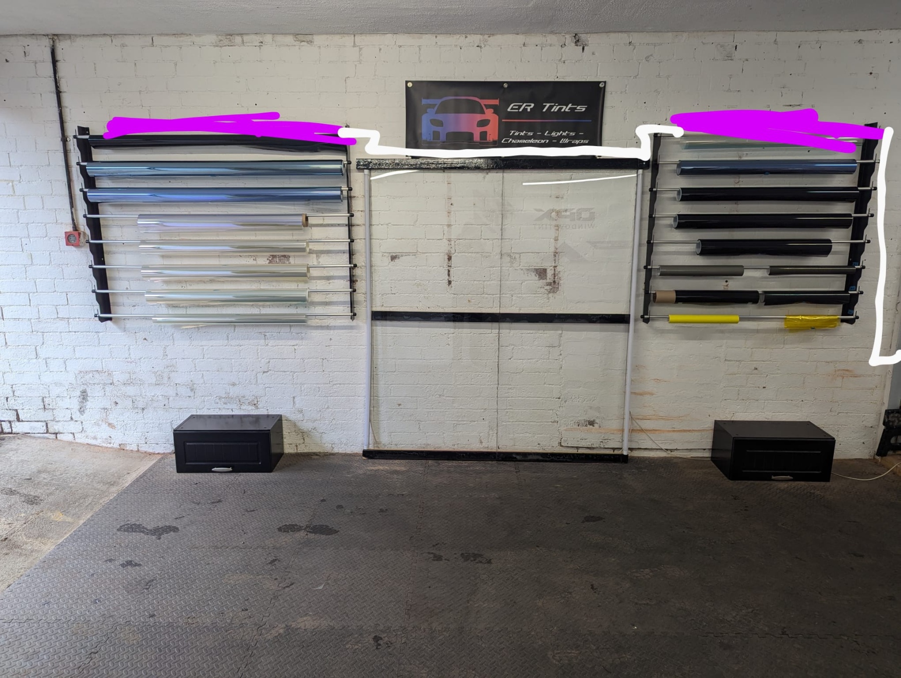 5 grid hexagon lighting （straight line） ，cob purple lights（length 6m 1+1+4）  and 3 transformer 