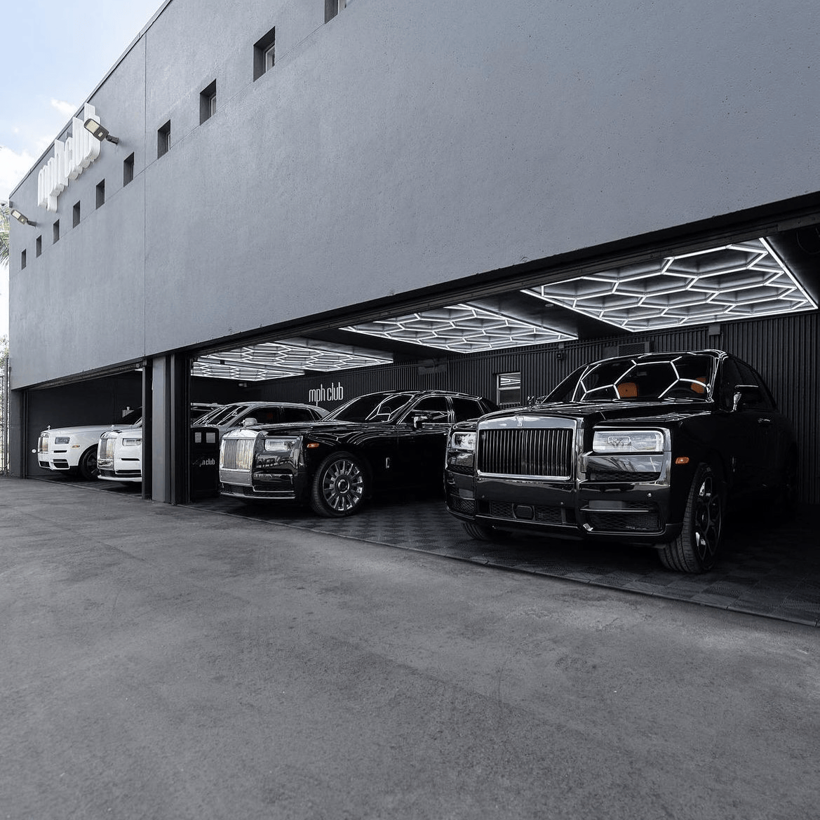 {"default":"one standard hexagon garage lighting per parking space layout\n"}
