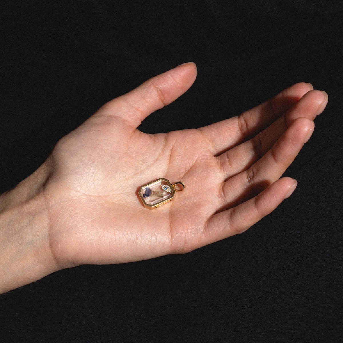 Collar Relicario Con Dijes