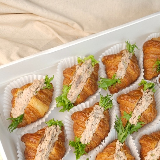 Omakase Mama High Tea Platter