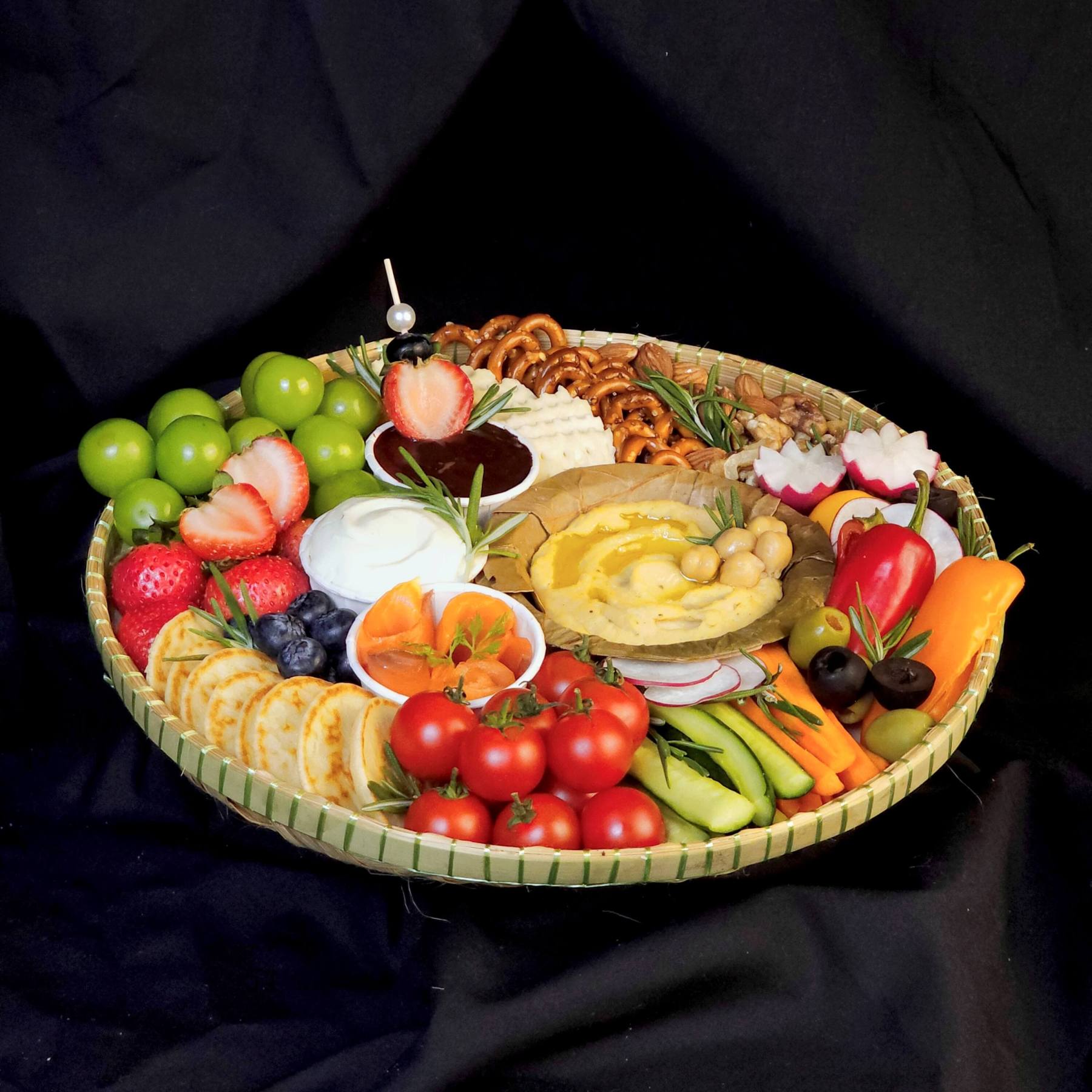 Dip & Share Grazing Platter