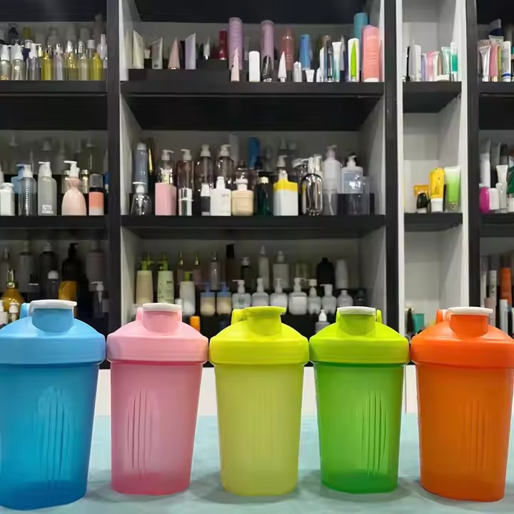 Wholesale 400ml 600ml Sport Water Bottle Fitness Protein ShakerTravel Outdoor Plastic PP Bottles for Fitness and Travel