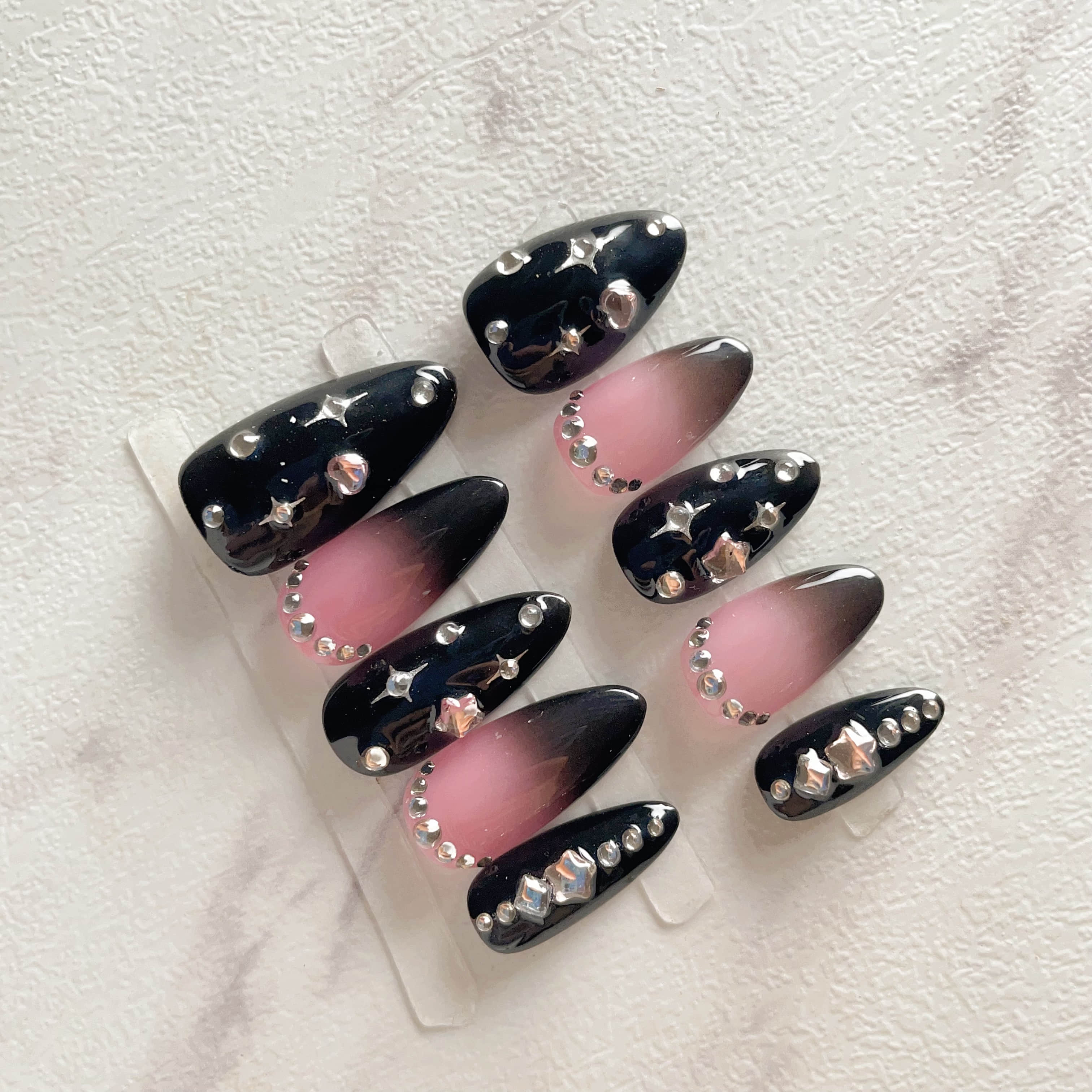 ☆kiki_nail☆ 平成女児がときめく♬*° 春のドットネイル🍓🍥 Spring nails︎︎