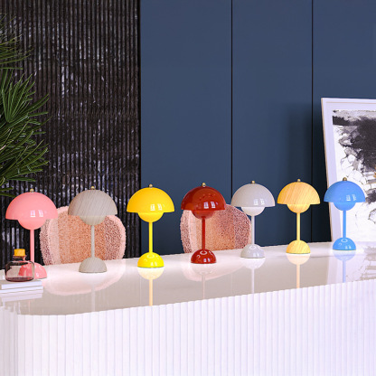 Luna Glow Table Lamp