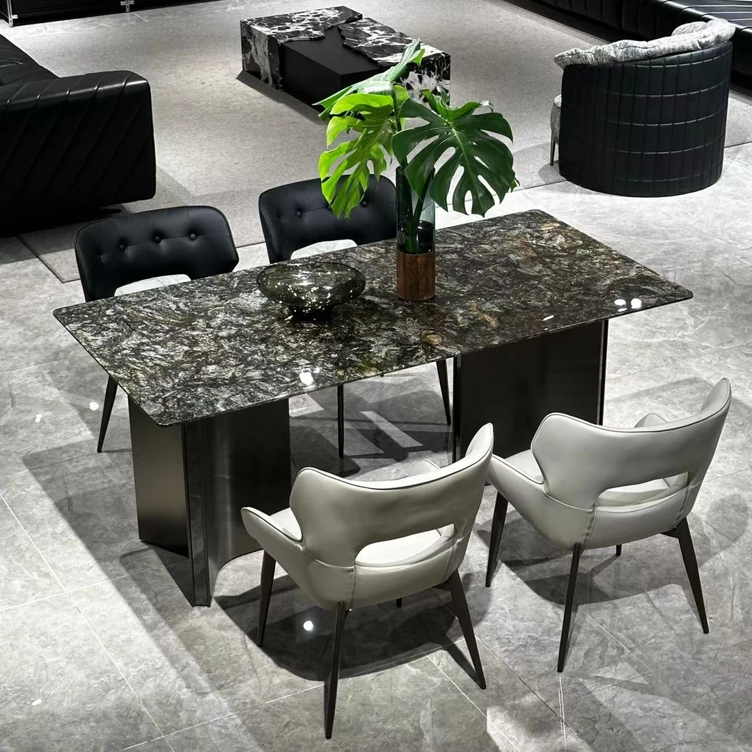  铂金钻奢石餐桌