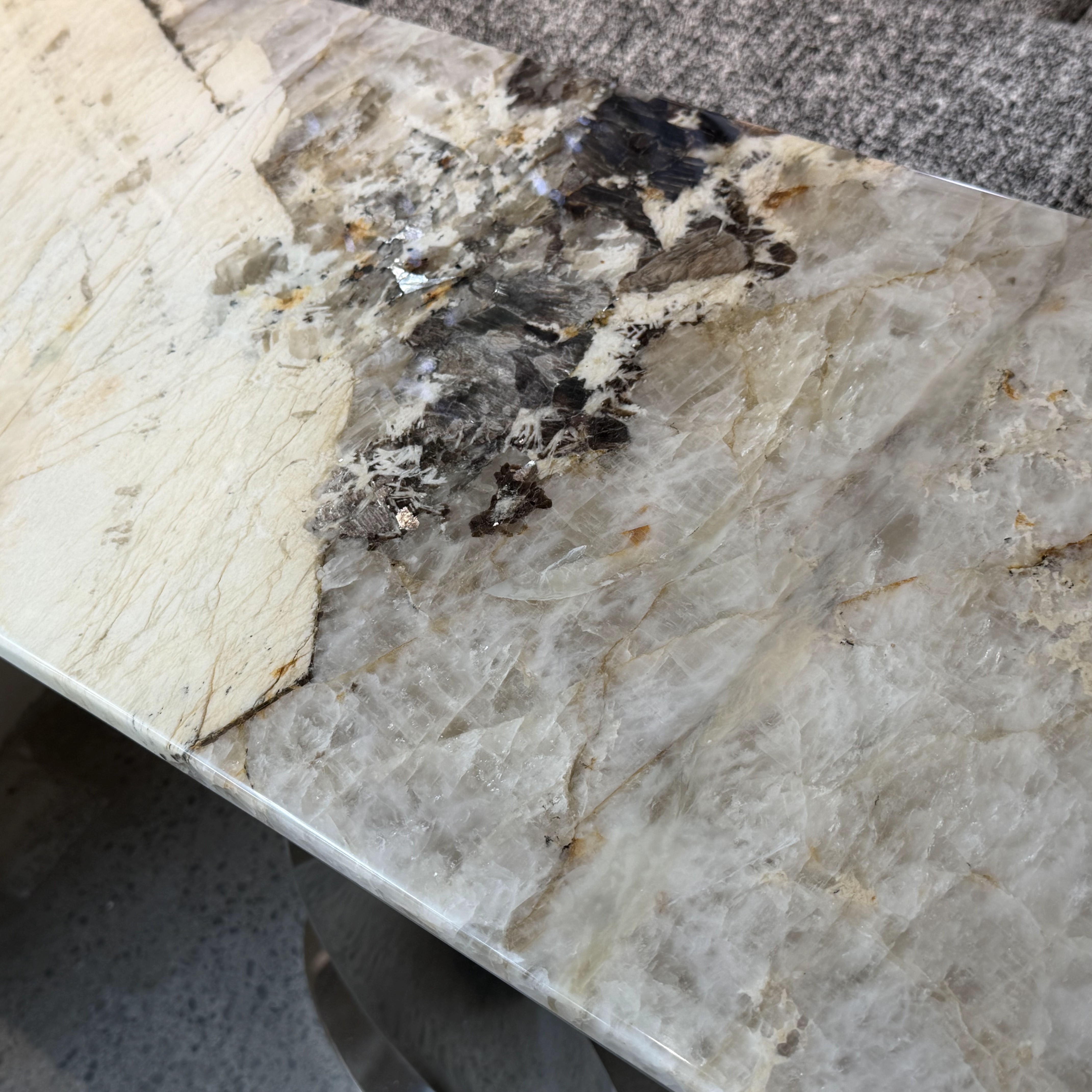 Pandora Console Table