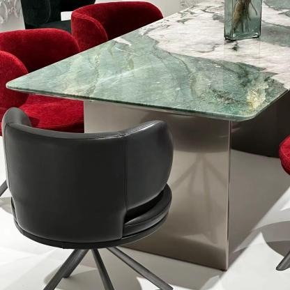 百达翡绿长餐桌