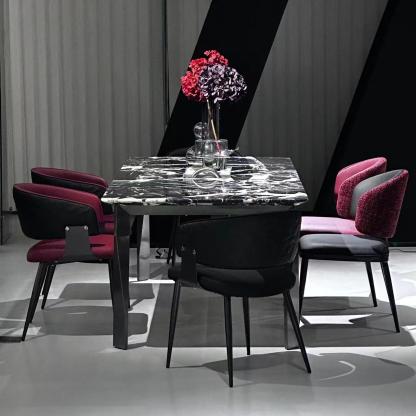 宝格丽黑餐桌