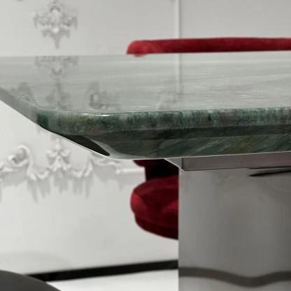 百达翡绿长餐桌