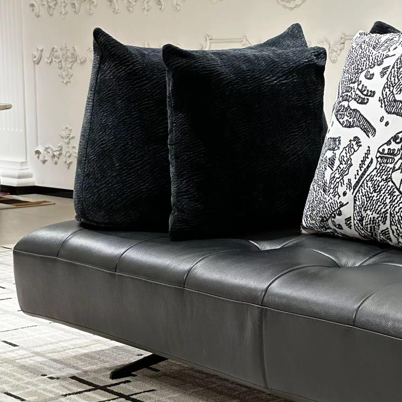 牛角沙发黑色