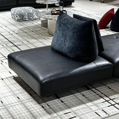 牛角沙发黑色