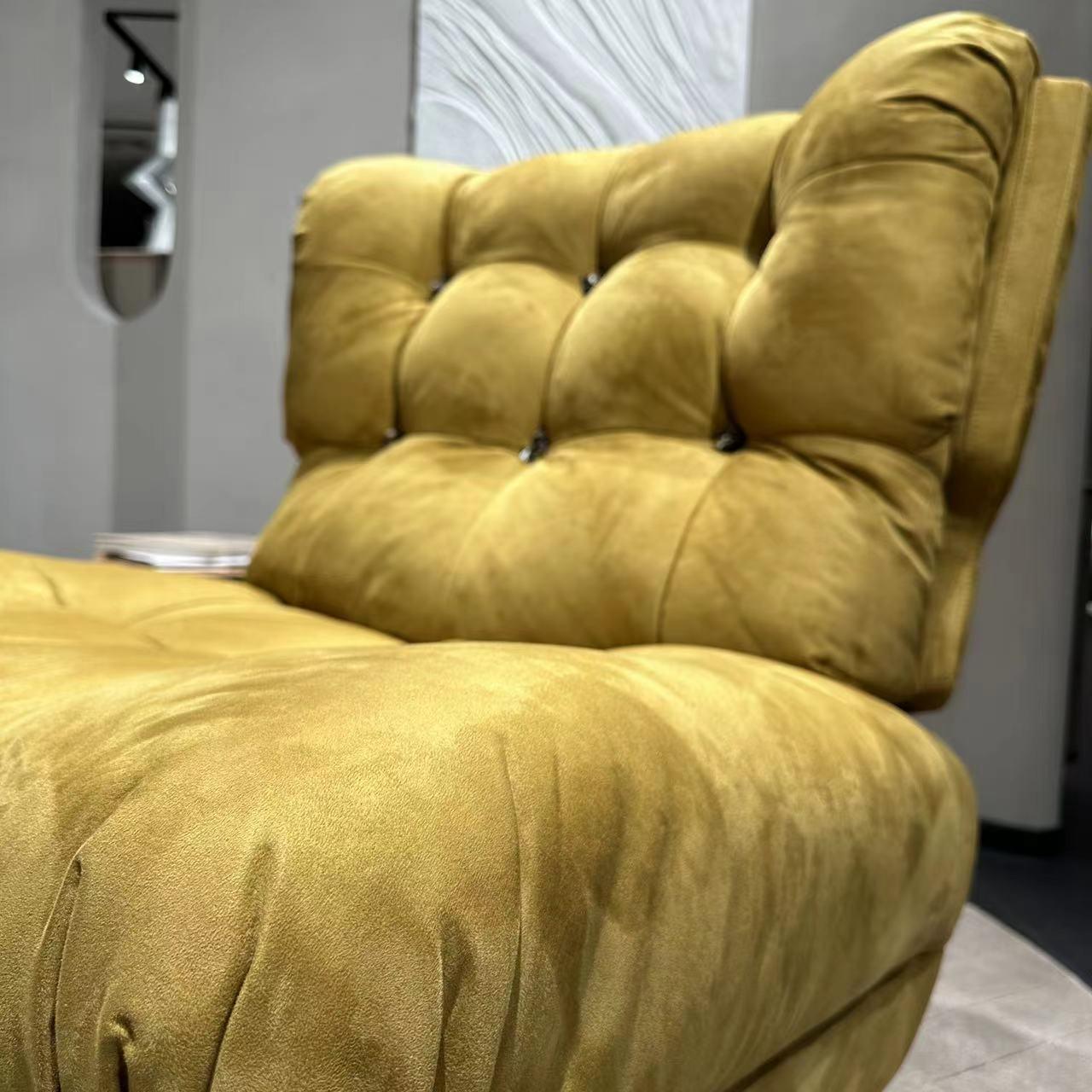 云朵休闲转椅黄色