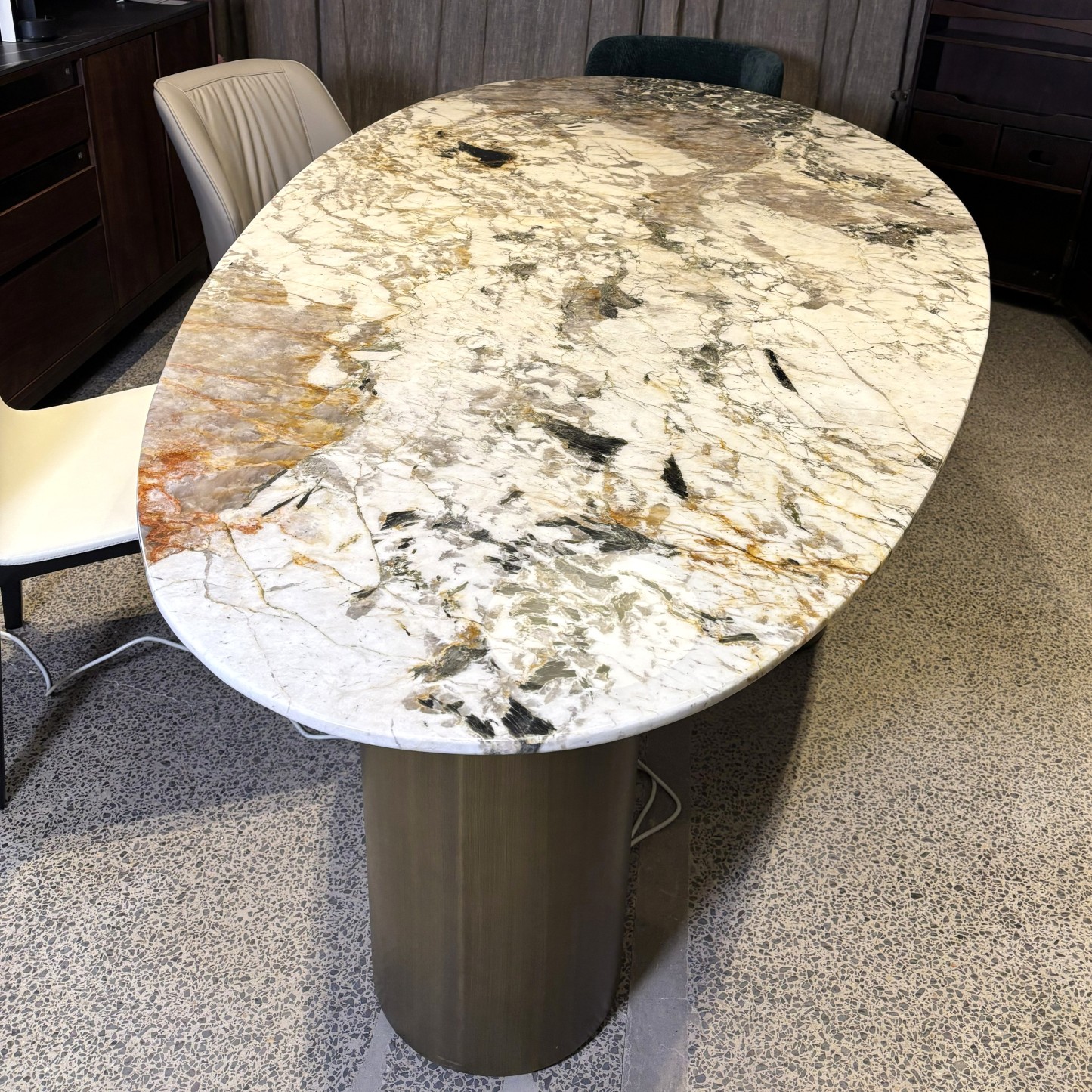 Pandora Tear Dining Table