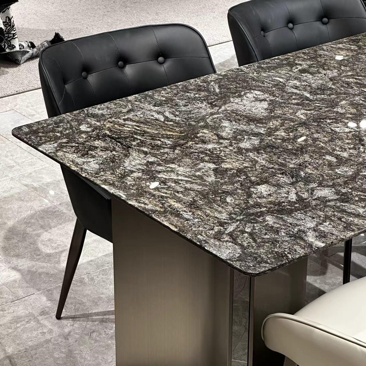  铂金钻奢石餐桌