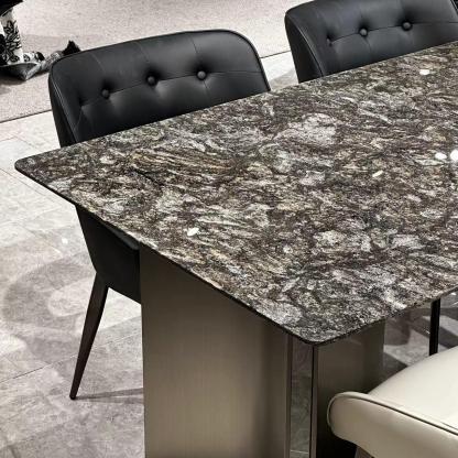  铂金钻奢石餐桌