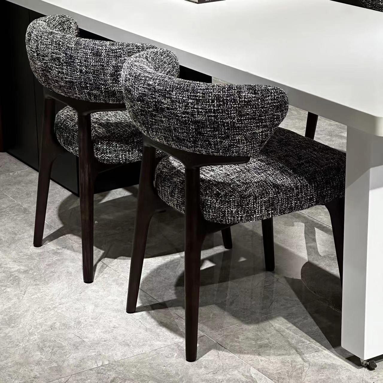 克洛蒂尔德餐椅  布艺