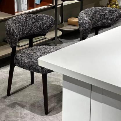 克洛蒂尔德餐椅  布艺