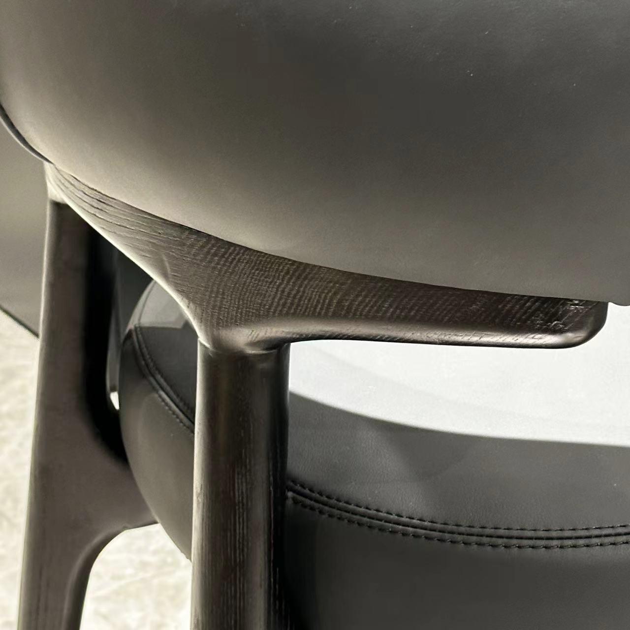 克洛蒂尔德餐椅 真皮