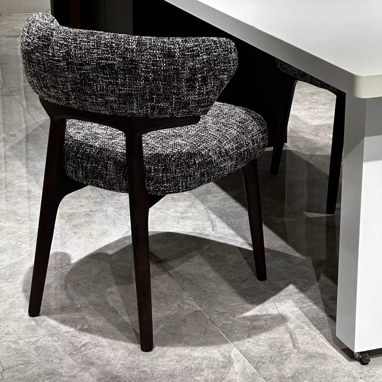 克洛蒂尔德餐椅  布艺