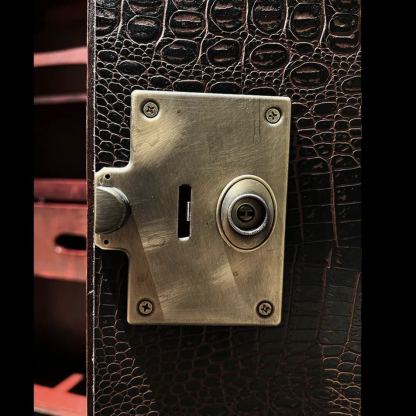 Vino Sculpt Wine Cabinet