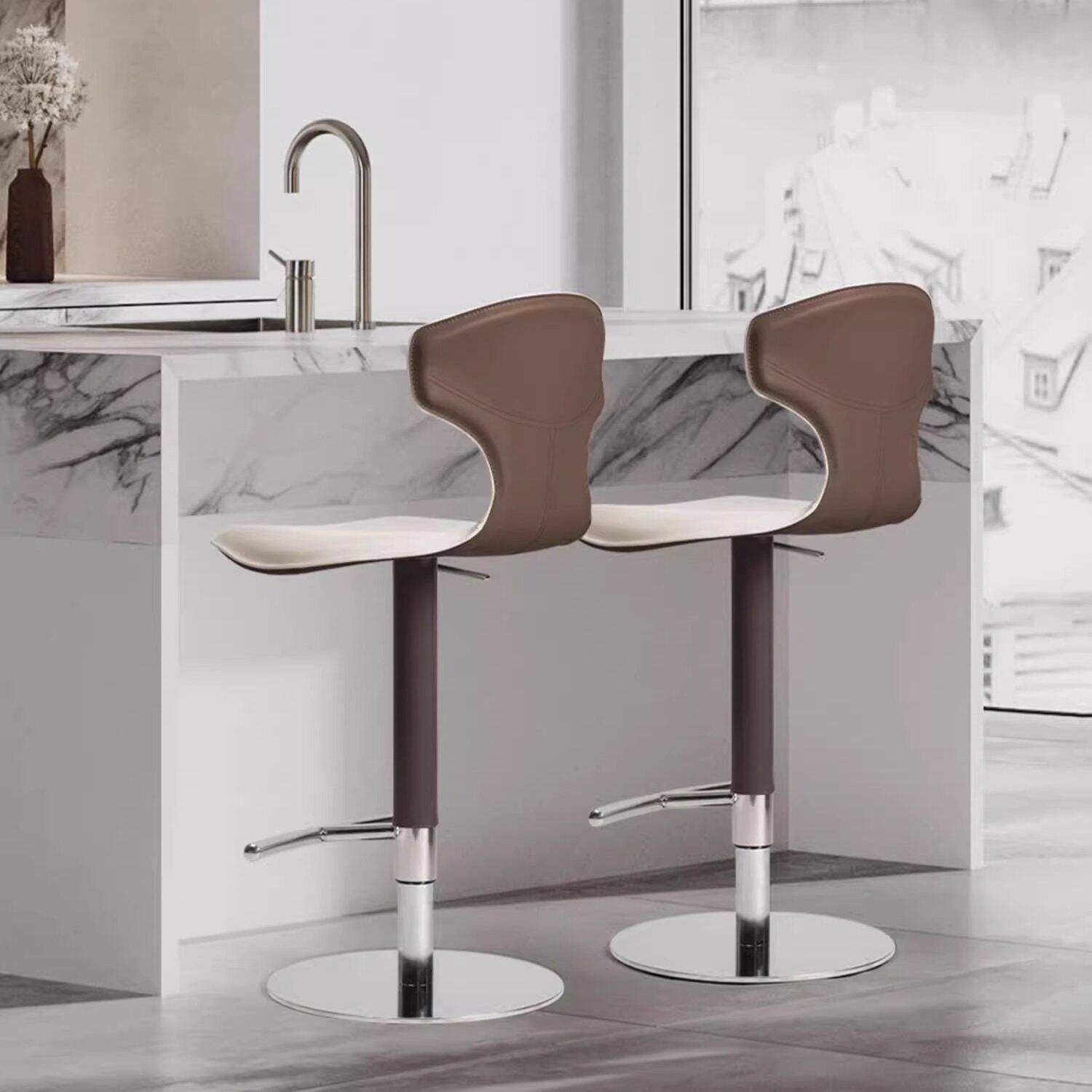 Vero Leather Bar Stool