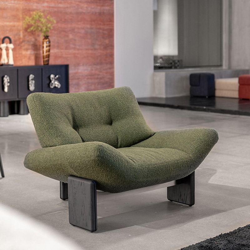 Alder Curve Lounge Chair