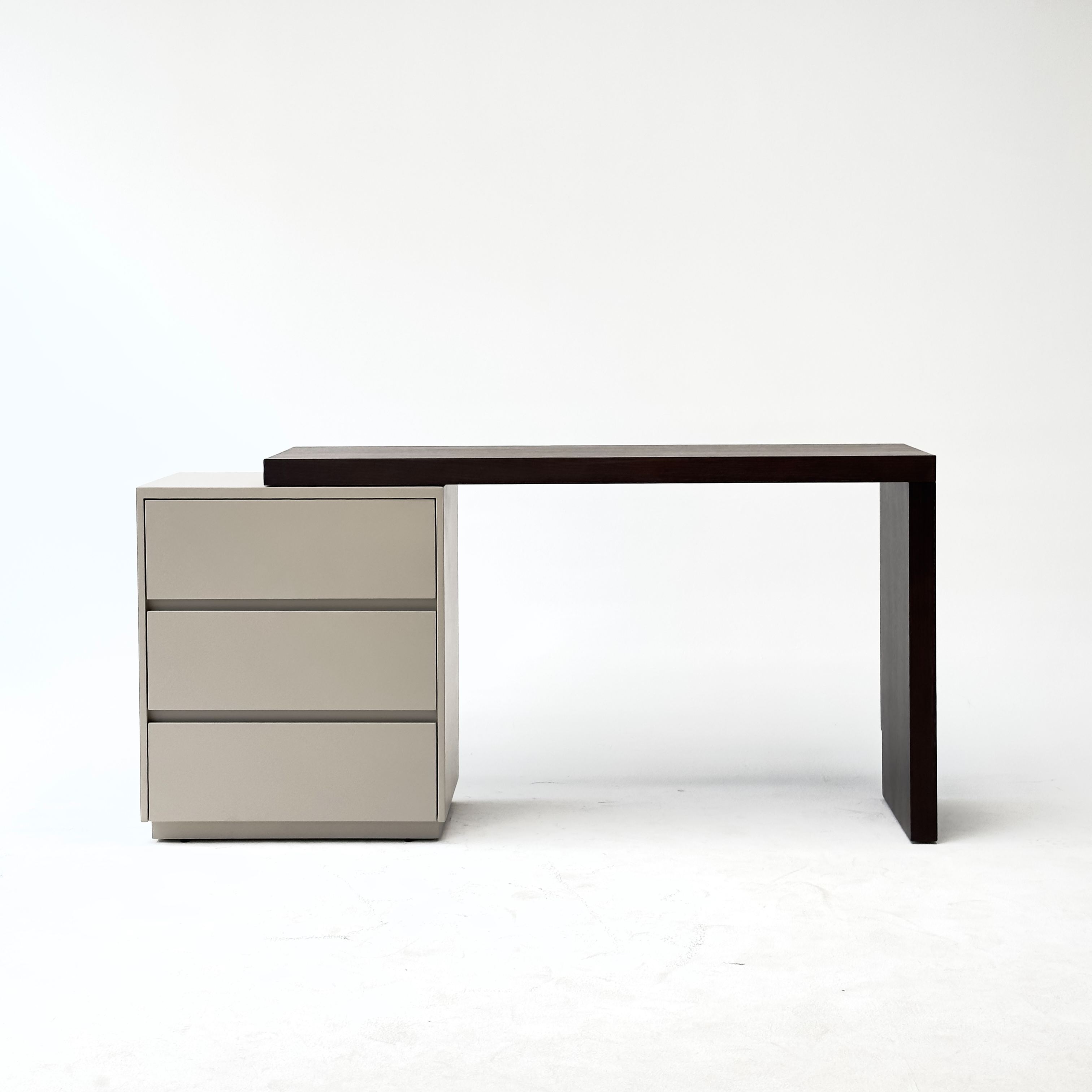 Élan Dresser