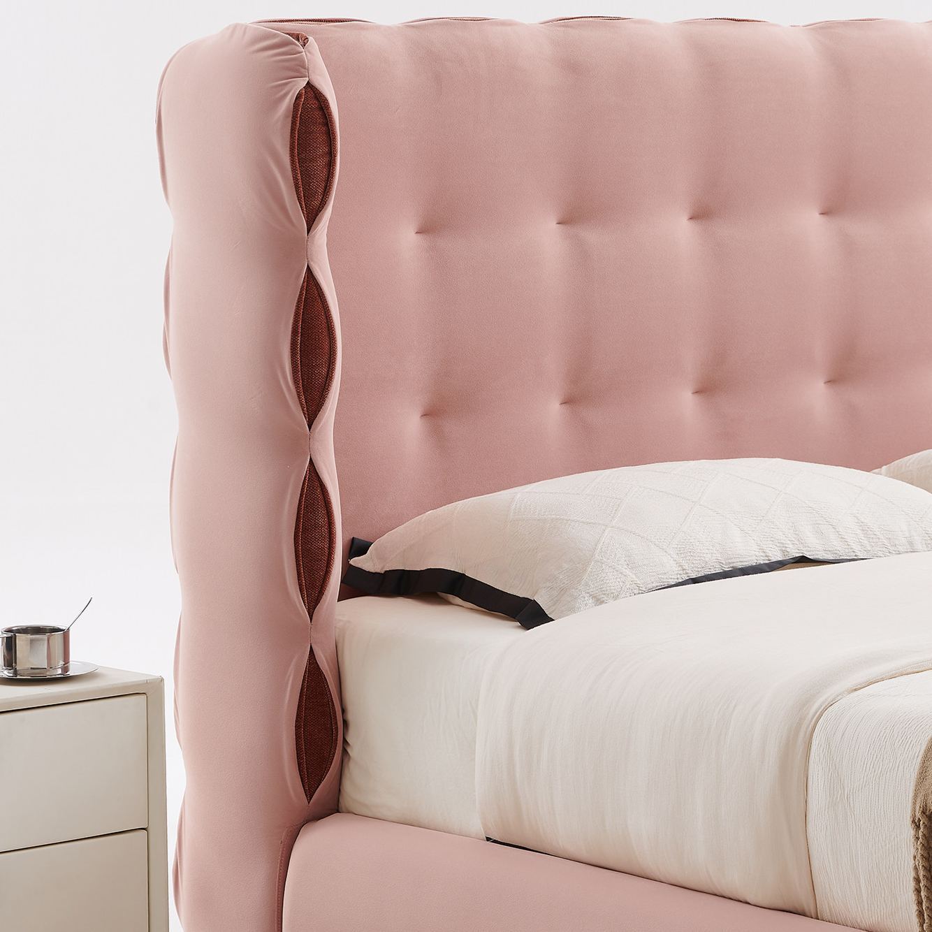 Biscotti Bed