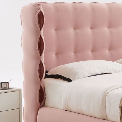 Biscotti Bed