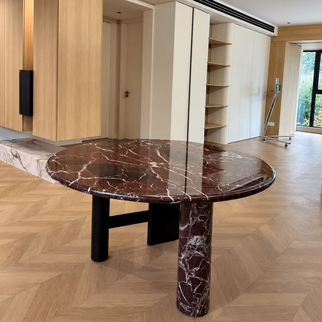 Valen Dining Table
