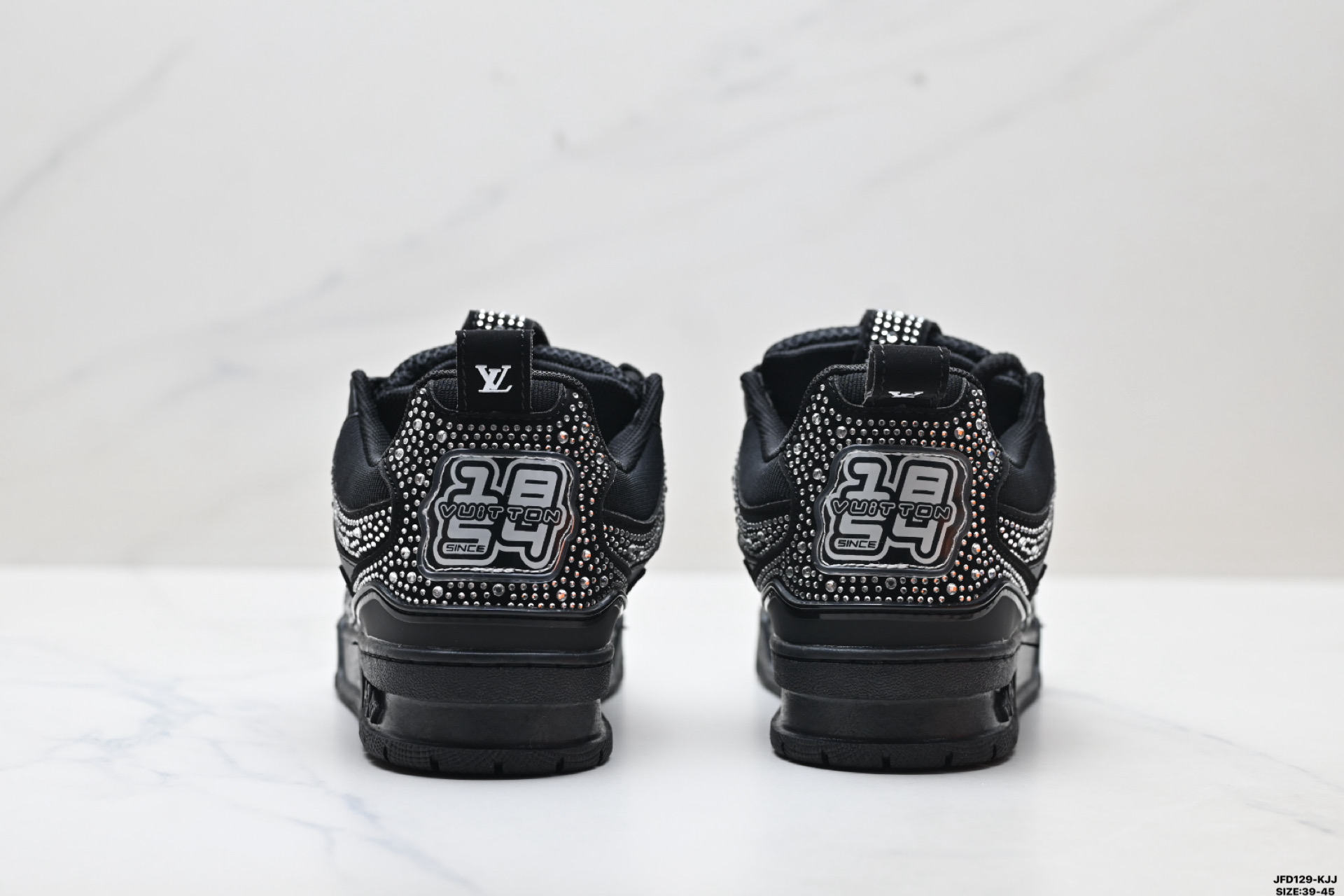 Louis Vuitton Trainer Sneaker Low 