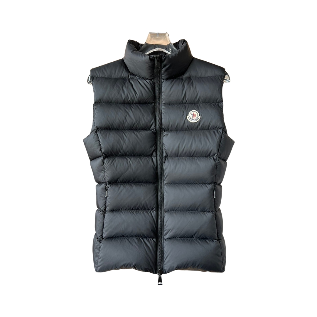 【MONCLER旗艦店】（モンクレール）ダウンベスト ご好評に付き再入荷！！