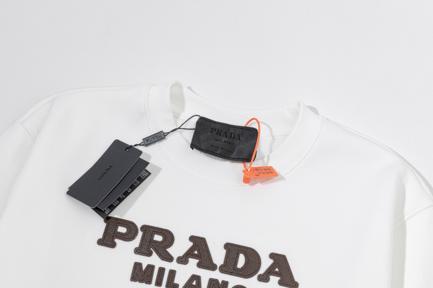 【Prada】( プラダ ) 【即日出荷】ご好評に付き再入荷！