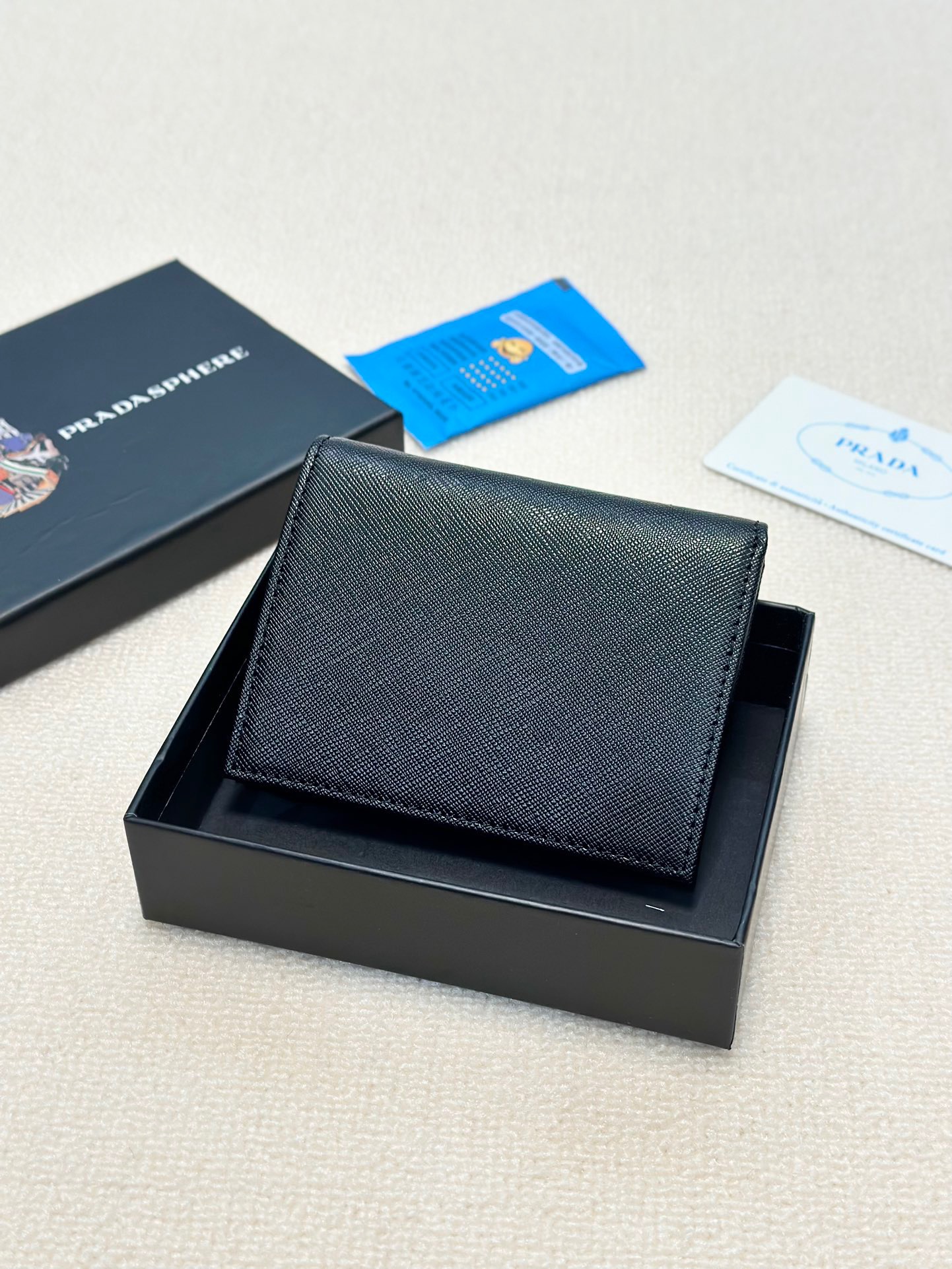 Prada Multiple 財布 12*9*2cm