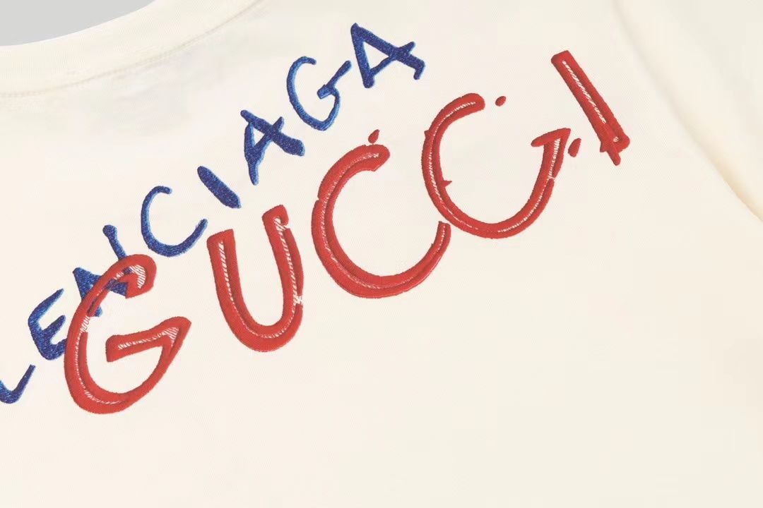 【GUCCI x BALENCIAGA旗艦店】Tシャツ ご好評に付き再入荷！