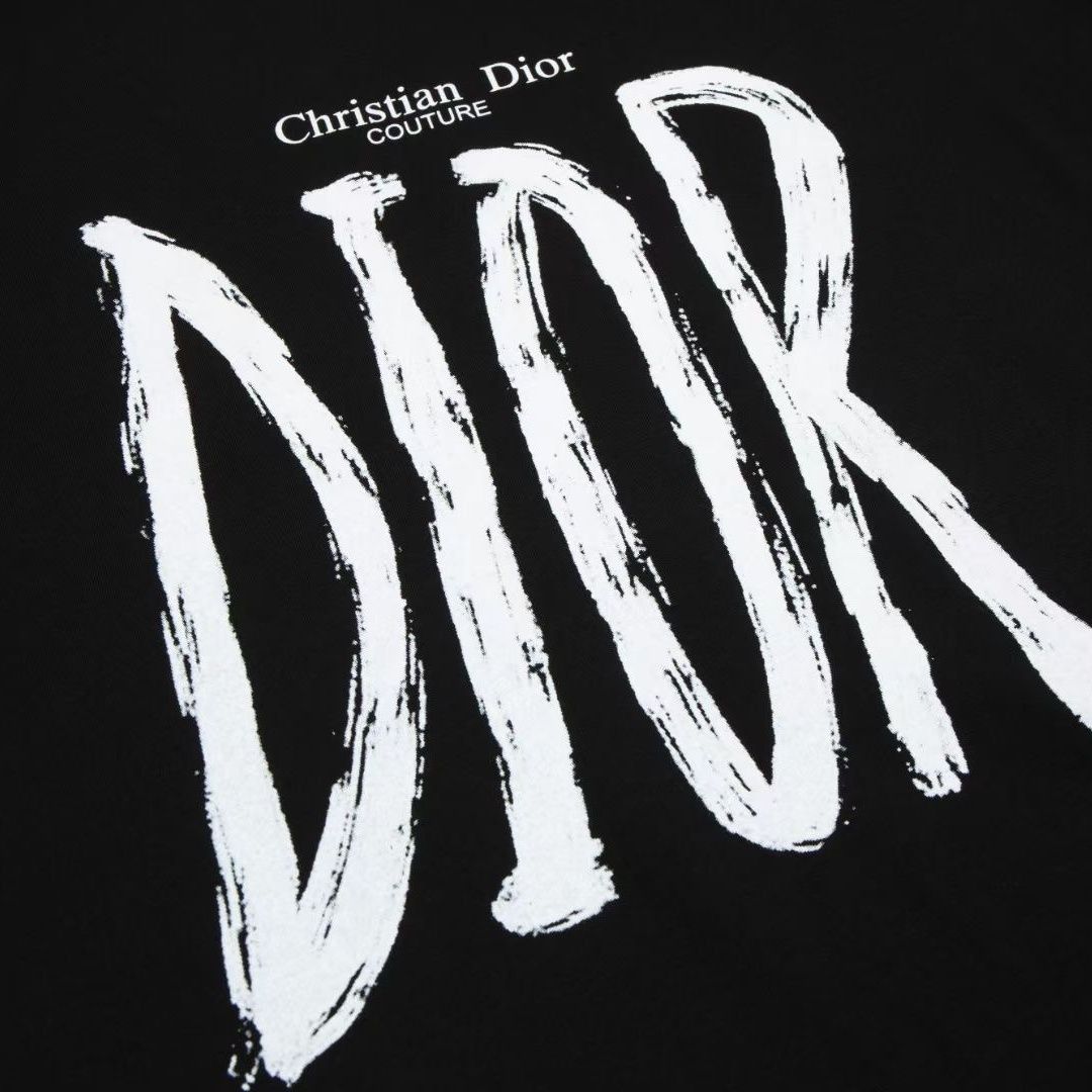 【DIOR】（ディオール）半袖 ご好評に付き再入荷！