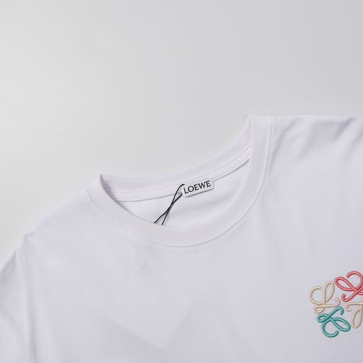 【LOEWE 公式旗艦店】（ロエベ）Tシャツ、ご好評に付き再入荷！