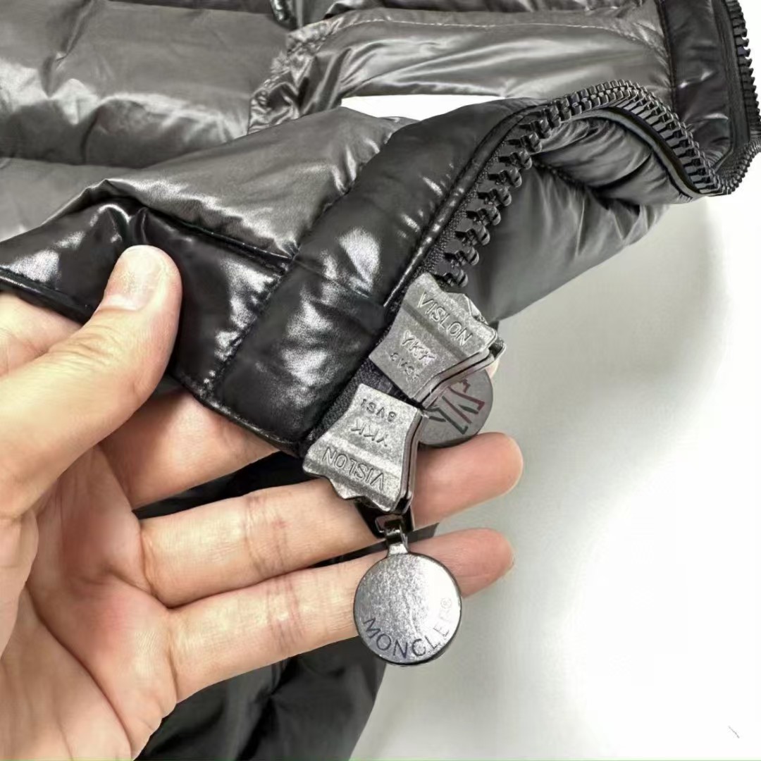 【MONCLER 公式旗艦店】（モンクレール）ご好評に付き再入荷！！