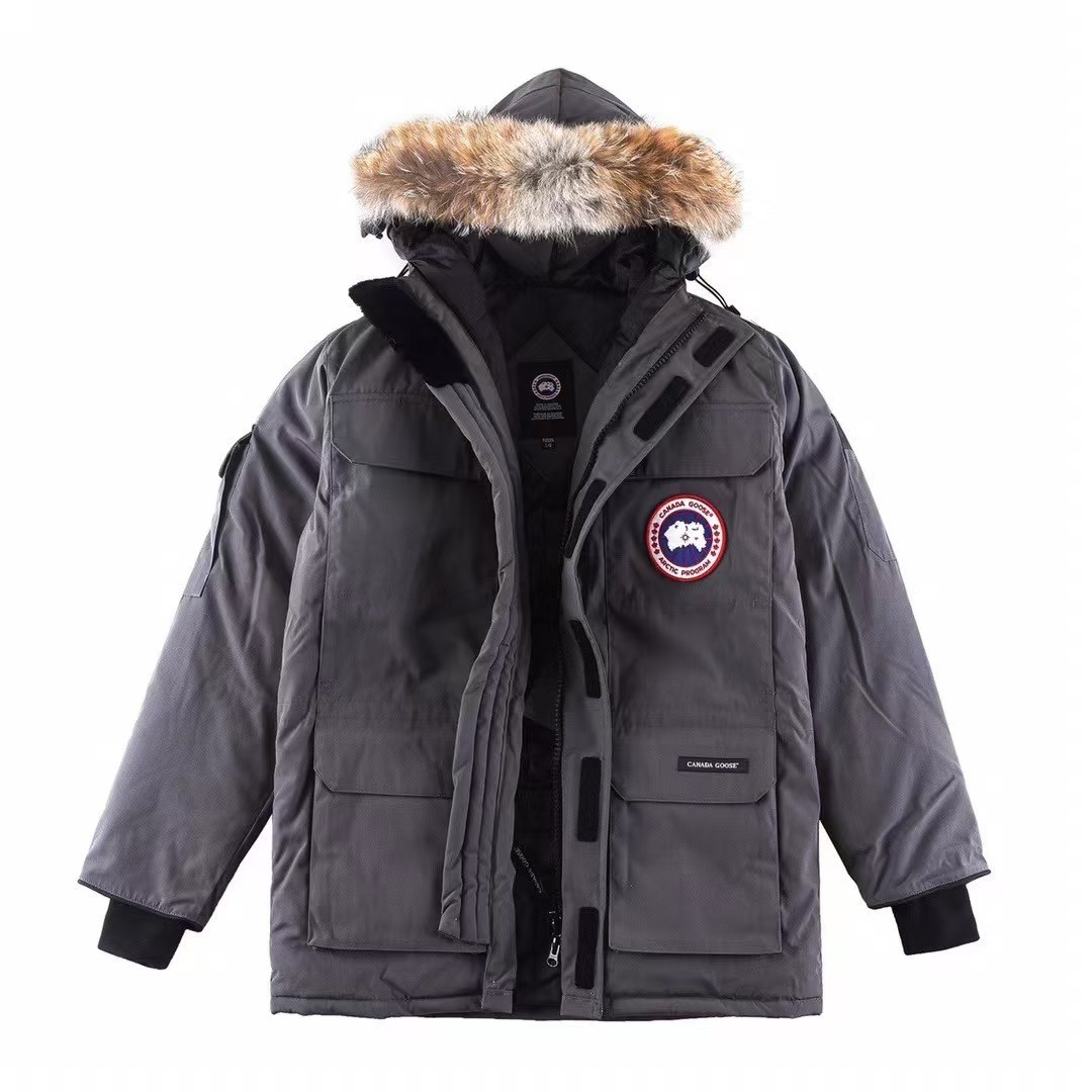 【Canada Goose】カナダグース 男女兼用、ご好評に付き再入荷！