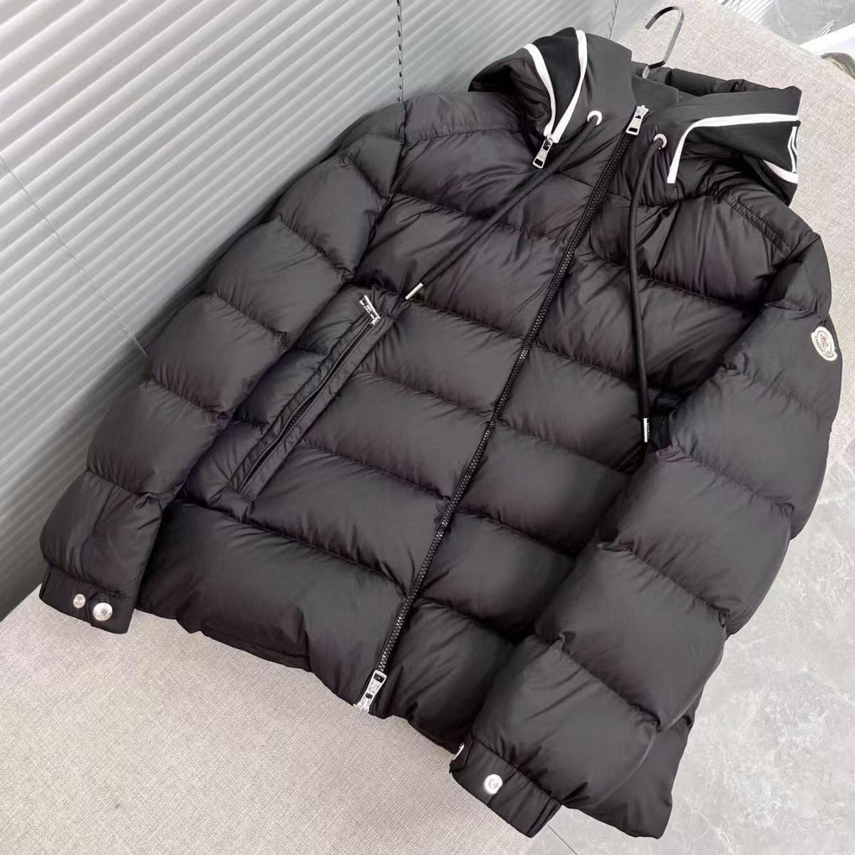 【Moncler公式 旗艦店】） ダウンジャケット大特価開催