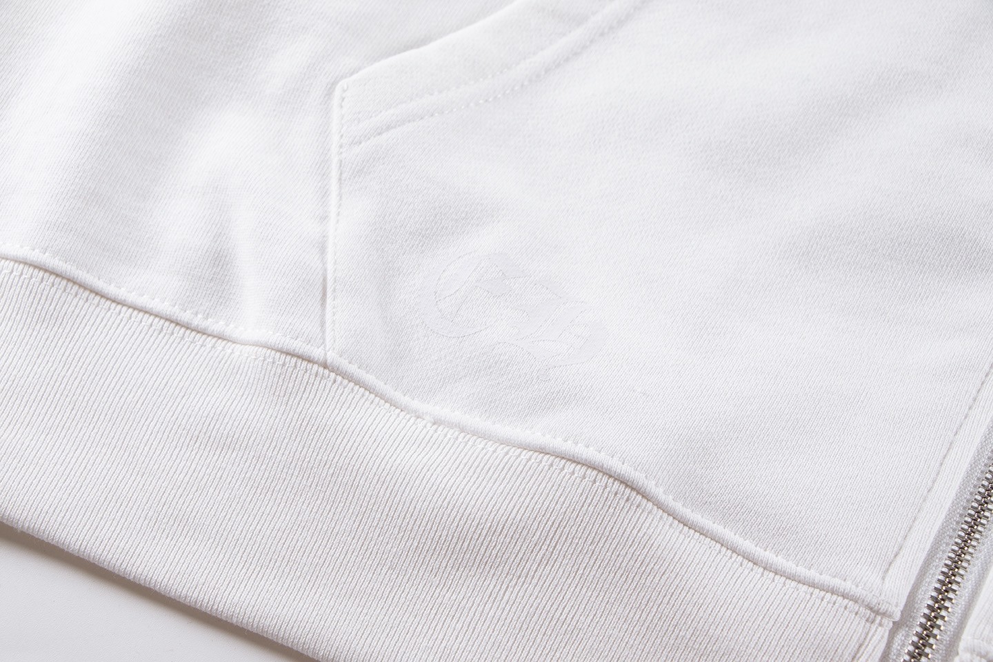 【CHROME HEARTS】クロムハーツ パーカー、ご好評に付き再入荷！