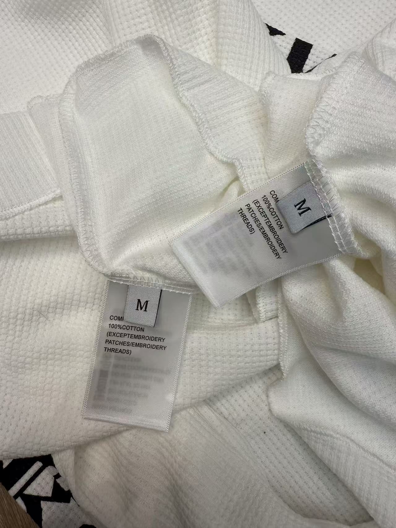 【CHROME HEARTS旗艦店】クロムハーツ 長袖 ご好評に付き再入荷！