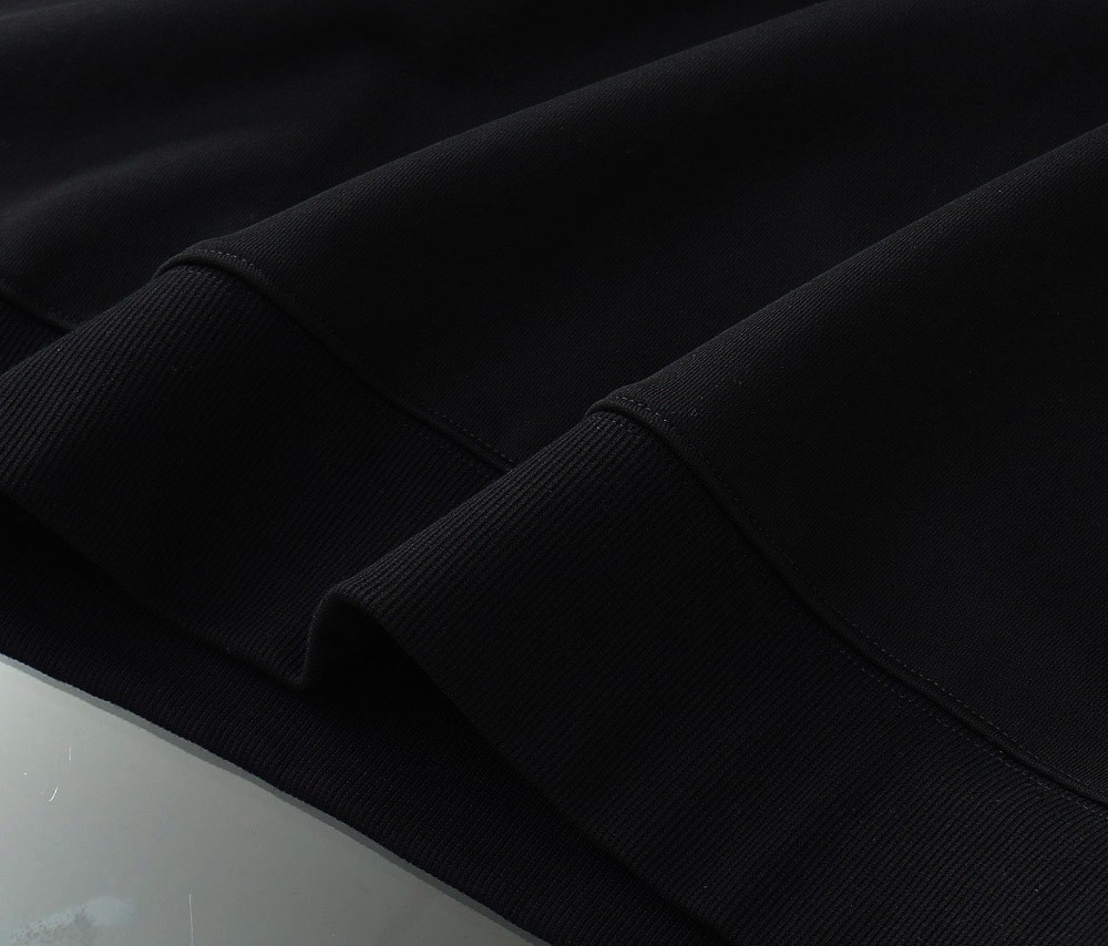 【LOEWE旗艦店】ロエベ 長袖 男女兼用 ご好評に付き再入荷！