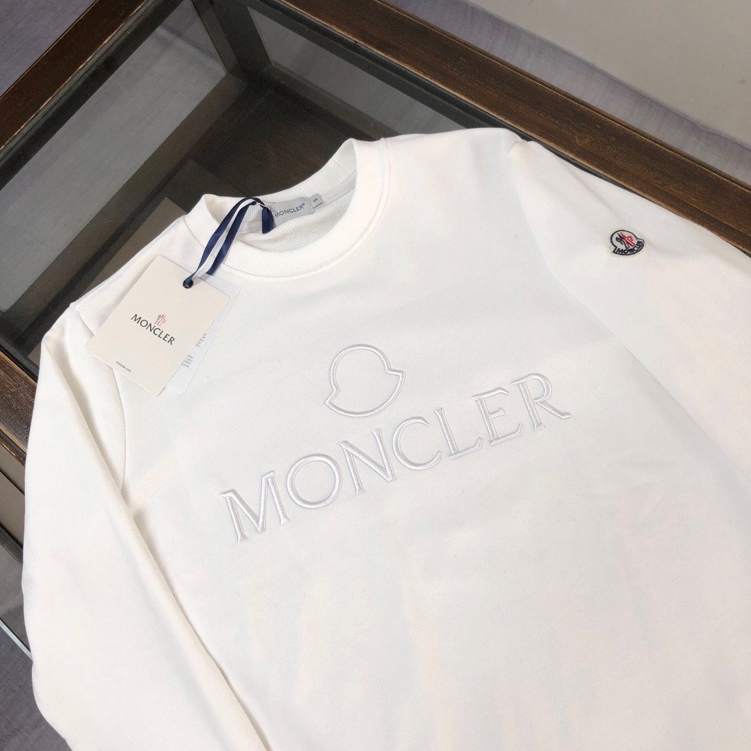 【MONCLER旗艦店】モンクレール 長袖 男女兼用 ご好評に付き再入荷！